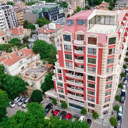 Grand Karavel Top Center Lux * Varna
