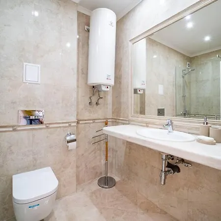 Grand Karavel Top Center Lux Apartment