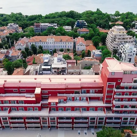 Grand Karavel Top Center Lux Varna