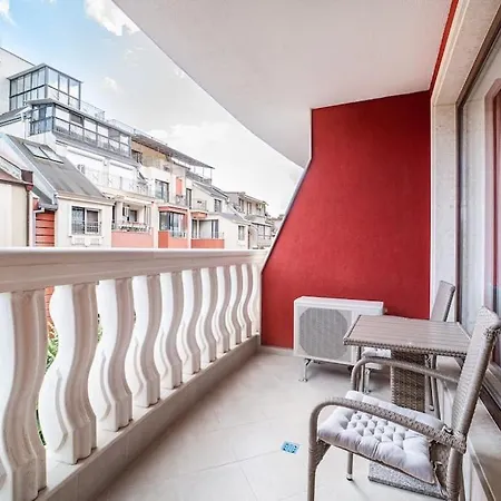 Grand Karavel Top Center Lux Apartment